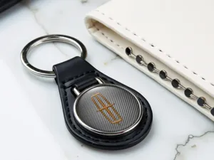 Lincoln Custom Leather Keyring Durable Glossy Sporty Edge